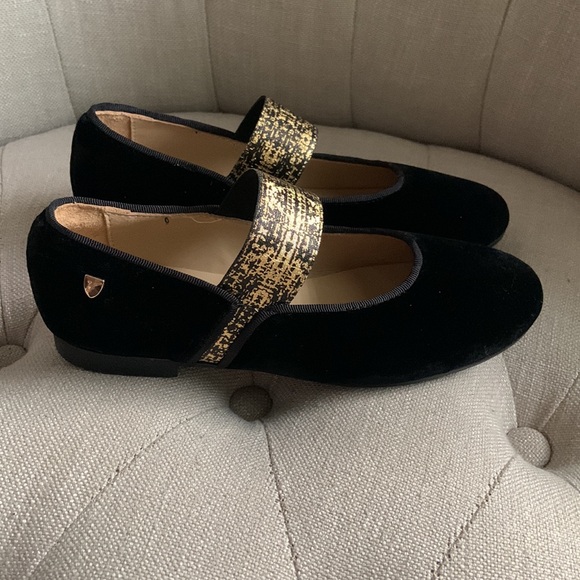 New Venettini Andrea Velvet Shoe - Picture 4 of 8